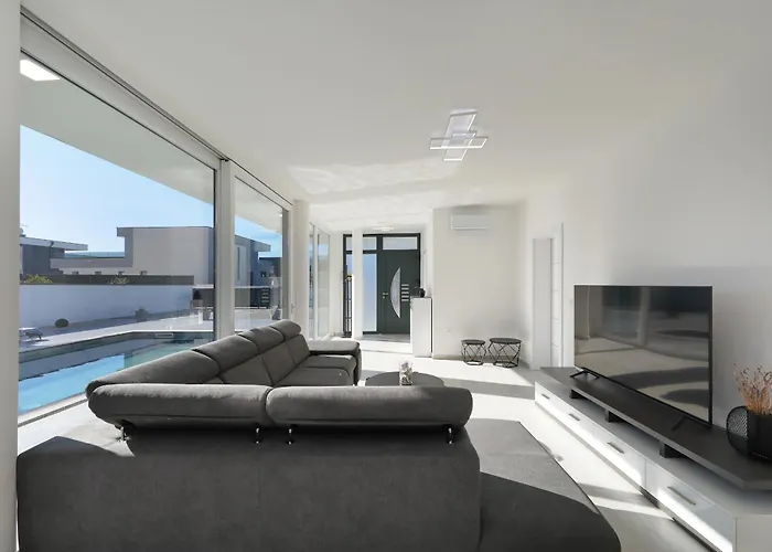 וילה Astur זאדאר