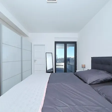 וילה Astur זאדאר